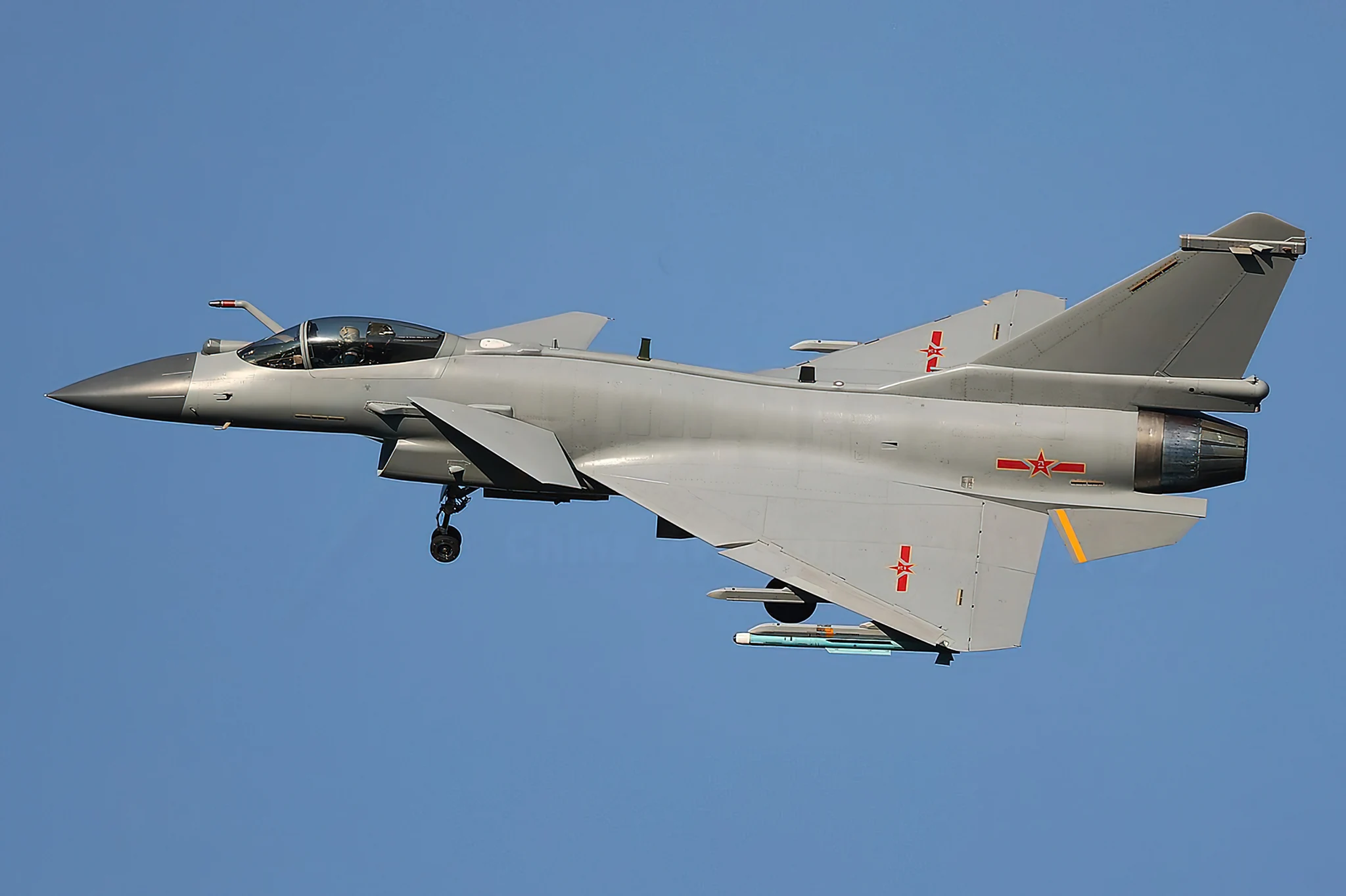 El caza J-10C chino triunfa en combate y desata furor en redes