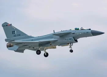 J-10CE: El caza chino privado en batalla cautiva en Malasia