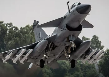 China ofrece cazas J-10CE a Colombia en maniobra estratégica