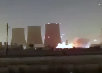 Explosiones en central eléctrica iraní que provee a Teherán