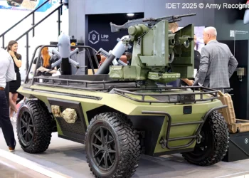 LPP presenta UGV armado con drones en IDET 2025