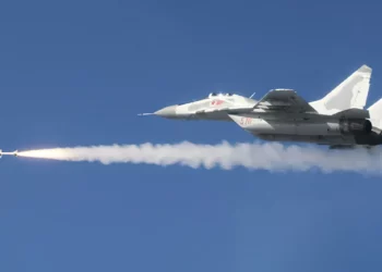 MiG-29 norcoreano prueba nuevo misil guiado por radar