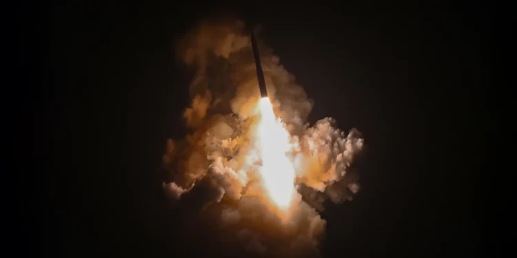 EE. UU. lanza el misil nuclear Minuteman III