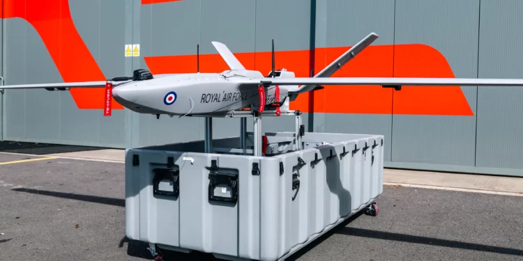 RAF presenta StormShroud, dron que volará junto a cazas F-35