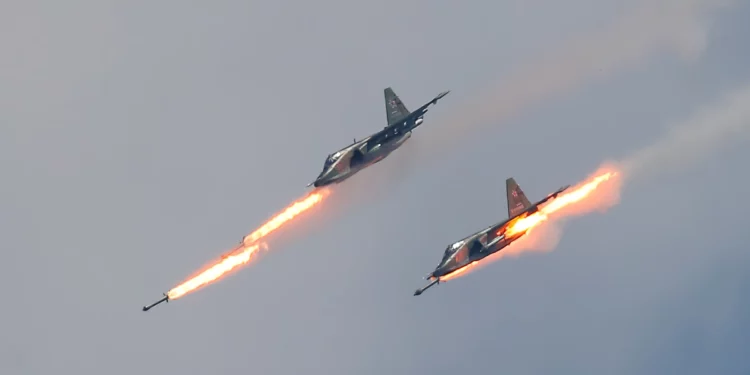 El Su-25 Frogfoot devasta objetivos con su cañón GSh-30-2
