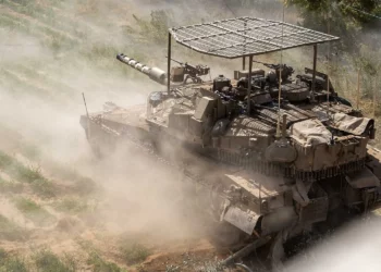 Las FDI movilizan reservistas para expandir ofensiva en Gaza