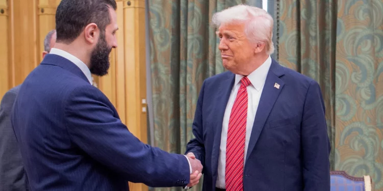 Tras el anuncio de Trump: el Departamento del Tesoro dice que EE. UU. levantará las sanciones a Siria