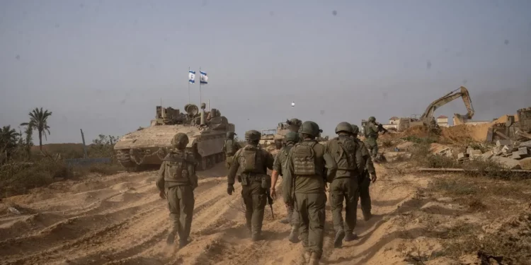 Tropas de la 162.ª División operan en el norte de Gaza, en una foto publicada el 20 de mayo de 2025. (Fuerzas de Defensa de Israel)