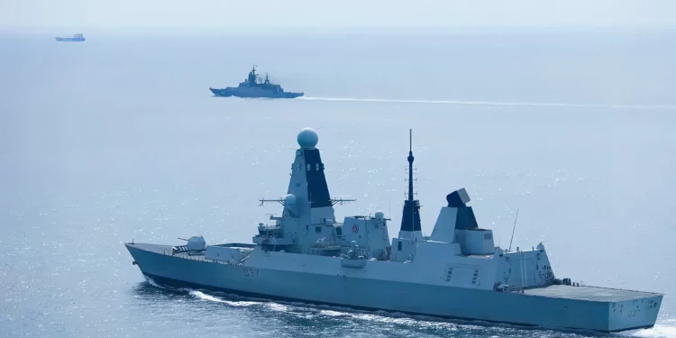 Alerta en el canal de la Mancha: la Royal Navy intercepta buques de guerra rusos