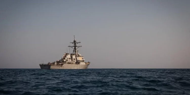 Irán prepara misiles para ataques contra bases estadounidenses en Oriente Medio