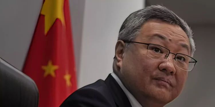 China arremete contra Israel y le pide que detenga los ataques aéreos contra Irán