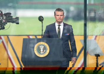 Hegseth, dirigiéndose a la Sala de Situación, dice que Trump sigue apuntando a un acuerdo nuclear