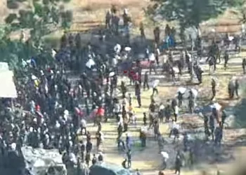 Las FDI publican vídeo en el que gazatíes armados disparan a la multitud en Jan Yunis