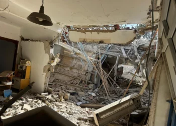 Mujer muere de ataque cardíaco en Karmiel durante bombardeo iraní
