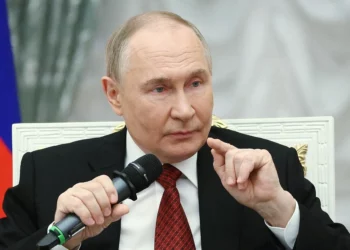 Putin dice que Rusia podría ayudar a negociar un acuerdo entre Israel e Irán