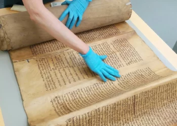 Nuevo algoritmo analiza las autorías de los textos bíblicos