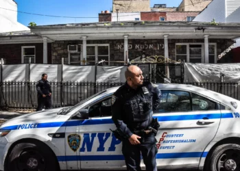 Policía de Nueva York refuerza seguridad en sitios judíos tras ataques a Irán