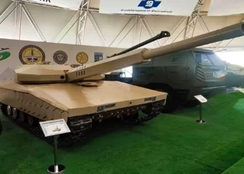 Uzbekistán moderniza tanques T-64 para campos de batalla con drones