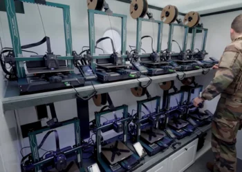 Francia produce drones FPV en primera línea con microfábrica móvil