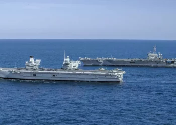Operación conjunta de portaaviones nucleares de EE. UU. y Reino Unido tensiona el equilibrio regional