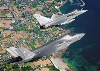 Rafale M y F-35B se enfrentan a ejercicios límite en la base naval más estratégica del Atlántico