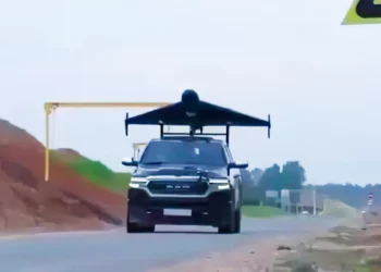 Rusia convierte vehículos civiles en plataformas de ataque con drones Geran-2