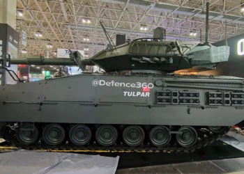 Tulpar con torreta HITFACT de 120 mm en IDEF 2025 como tanque ligero