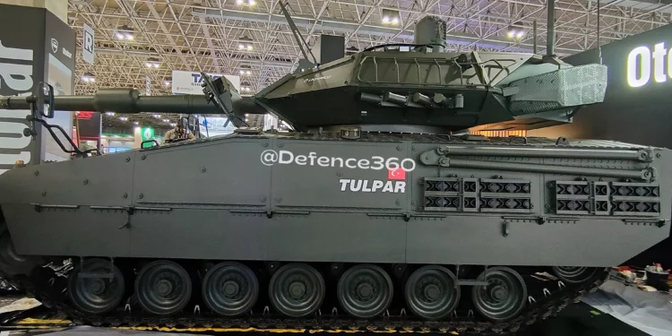 Tulpar con torreta HITFACT de 120 mm en IDEF 2025 como tanque ligero