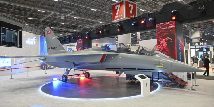 TAI y Airbus firman un acuerdo de cooperación para los Hürjets españoles