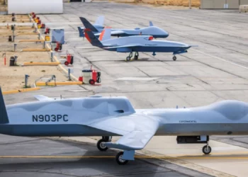El MQ-20 Avenger simula un enfrentamiento más allá de la línea de visión