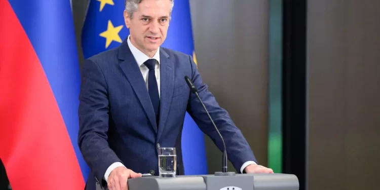 Eslovenia prohíbe el comercio de armas con Israel