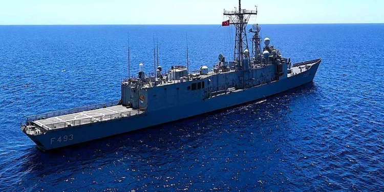 La OTAN refuerza su flanco marítimo con el despliegue turco del TCG Gelibolu