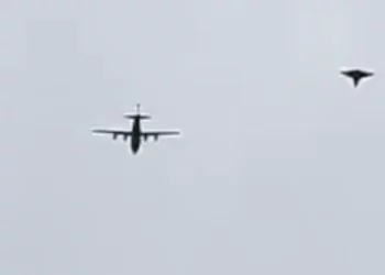 El UCAV chino CCA junto con el Y-8 alarma a occidente
