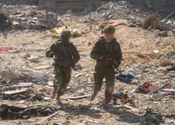 Soldados de las FDI vistos en la Franja de Gaza en esta imagen publicada el 29 de julio de 2025 (Fuerzas de Defensa de Israel)