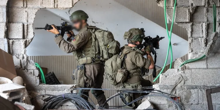 Imagen ilustrativa: tropas de las FDI de la Brigada Nahal operan en la Franja de Gaza, en imágenes publicadas el 5 de junio de 2025. (Fuerzas de Defensa de Israel)