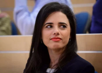 Irán hackeó el teléfono de exministra israelí en junio