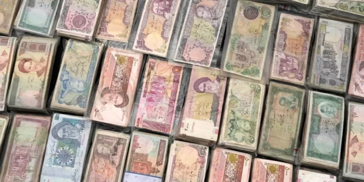 Irán reanuda plan para eliminar cuatro ceros de su moneda nacional