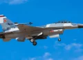 Un F-16 israelí avistado con camuflaje de Su-57 Felon