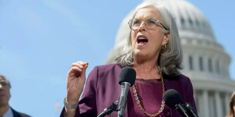 Katherine Clark rectifica comentarios sobre Gaza tras controversia por el término “genocidio”