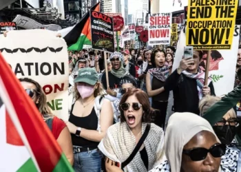 Grupos antiisraelíes anuncian marcha masiva en Nueva York el sábado