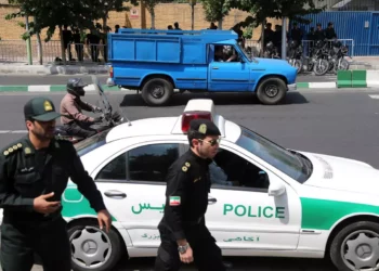 Yihadistas matan a tiros a un agente de policía iraní en el sureste del país
