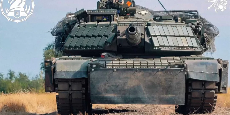 Ucrania refuerza tanques M1A1 SA Abrams con blindaje reactivo