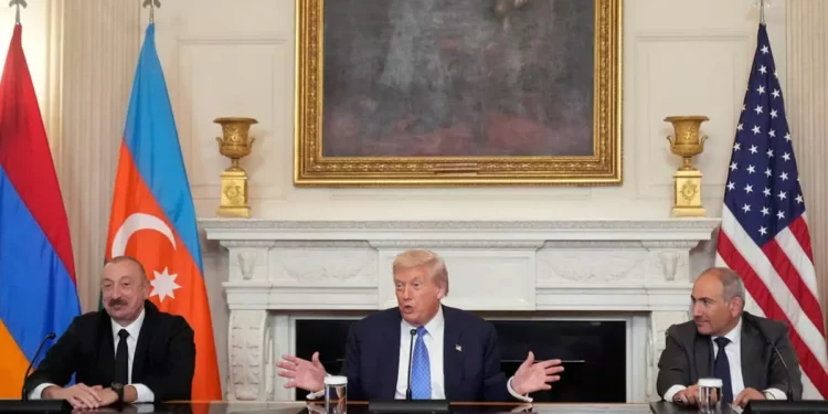 Irán amenaza el corredor previsto por Trump en el acuerdo de paz entre Azerbaiyán y Armenia