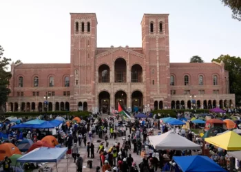 Trump exige $1000 millones a la Universidad de California por el antisemitismo
