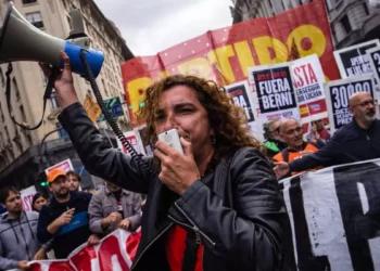 Primera parlamentaria en Argentina procesada por publicaciones antisemitas en redes